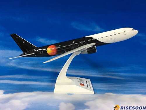 泰坦航空 Titan Airways / B767-300 / 1:150產品圖