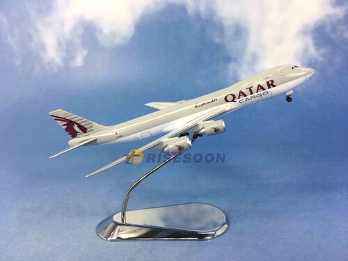 卡達航空貨運公司 Qatar Airways Cargo / B747-8F / 1:500產品圖
