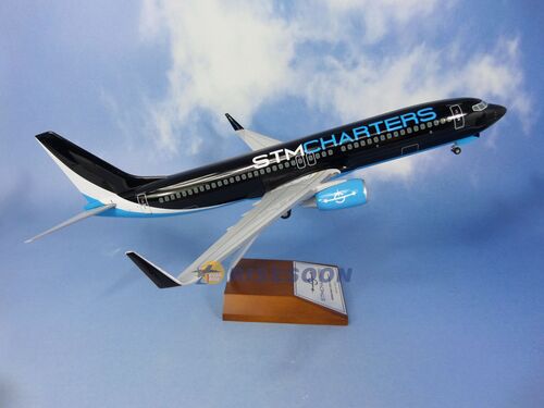 STM Charters / B737-800 / 1:100產品圖