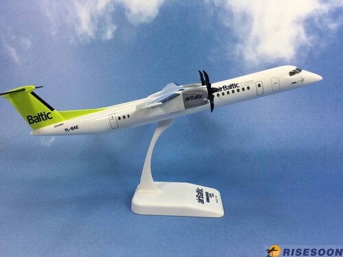 波羅的海航空 Air Baltic / Dash 8-400 / 1:100  |BOMBARDIER|Dash 8-400