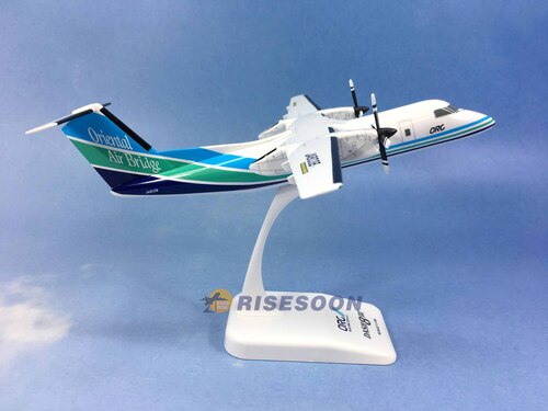 東方空橋 Oriental Air Bridge / Dash 8-200 / 1:100產品圖